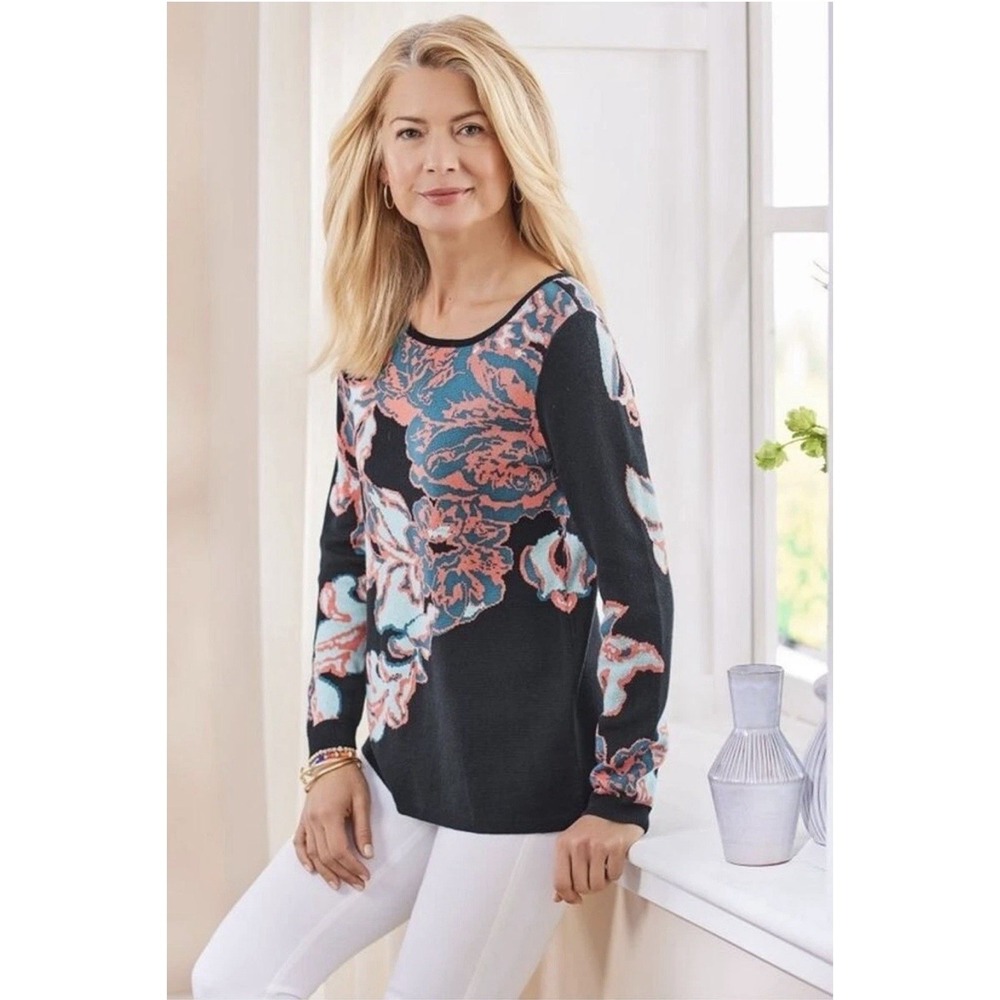 Soft Surroundings Seeds Of Spring Sweater Size Large NWT Navy Floral Crew Neck